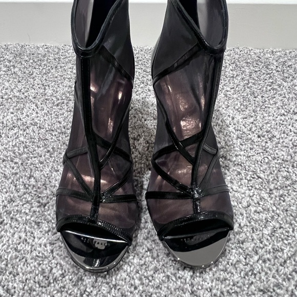 TED BAKER LONDON Taminaa Mesh Leather Peep Toe Heel Booties Black Size US 6.5 - Picture 3 of 11